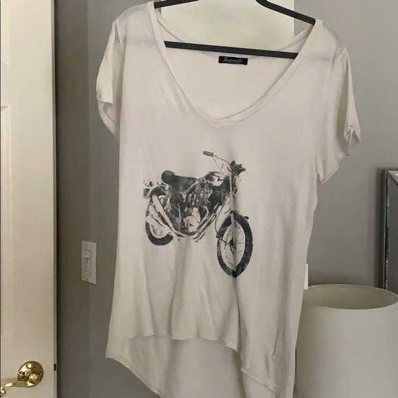 Graphic Tee - Picture 3 of 4